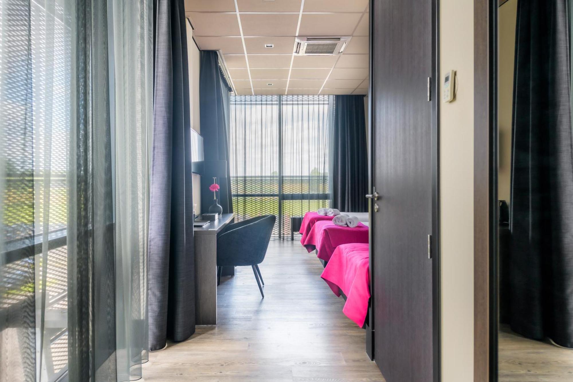 Bas World Hotel Veghel Dış mekan fotoğraf